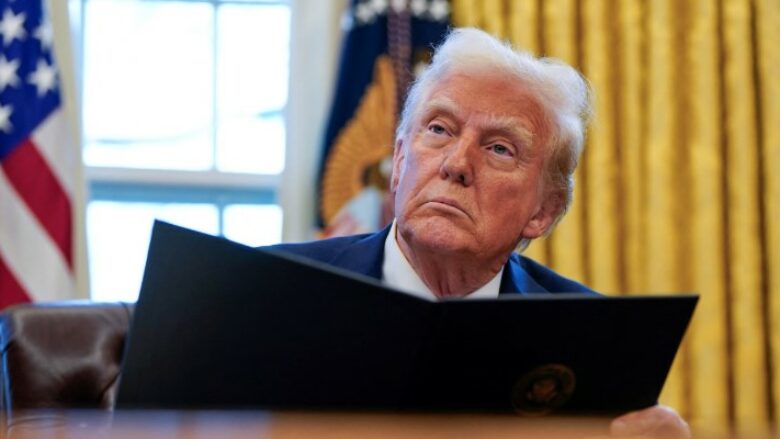 ”Administrata ime po punon shumë për të shpëtuar TikTok”, Trump zgjat me 75 ditë afatin