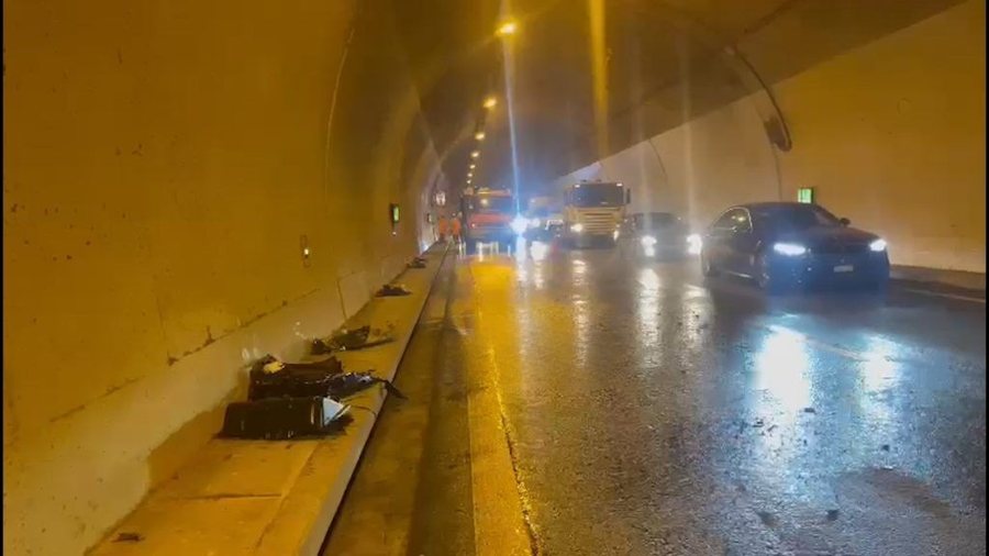 Aksident i rëndë në tunelin e Kalimashit, përplasen dy makina, detajet e para
