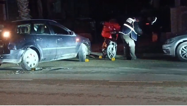 Aksident në Lushnje/ Shpërndarësi i picave përplaset nga makina, përfundon në spital