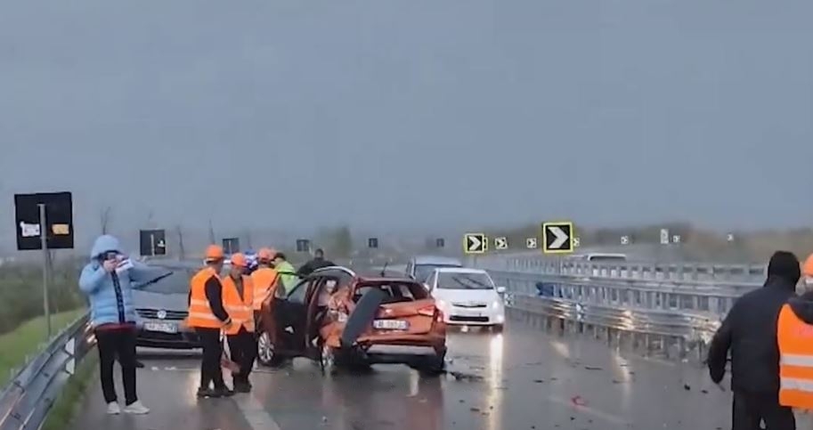 Aksidenti i shumëfishtë në aksin “Fier-Vlorë”, vihet në pranga 54-vjeçari, procedohet një tjetër