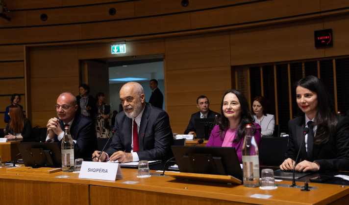 Anëtarësimi në BE/ Shqipëria hap grupkapitullin ‘Tregu i Brendshëm’, Rama pritet të mbajë konferencë për shtyp me Eurokomisioneren Kos