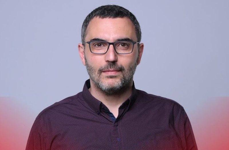 Arlind Qori: Jam me origjinë nga Tepelena. Berisha më shkatërroi familjen në 1991. Jemi rritur në varfëri, me bukë, sheqer dhe ujë