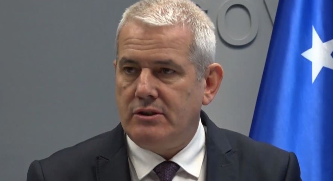 Arrestohen 16 serbë në Kosovë, mes tyre edhe oficerë të sigurisë/ Sveçla: Synonin mbledhjen e informacioneve