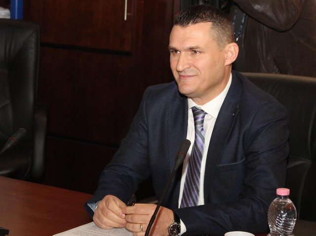 “Aty ka korrupsion”/ Dumani: Si ka mundësi asnjë kallëzim nga Tatimet dhe Doganat?