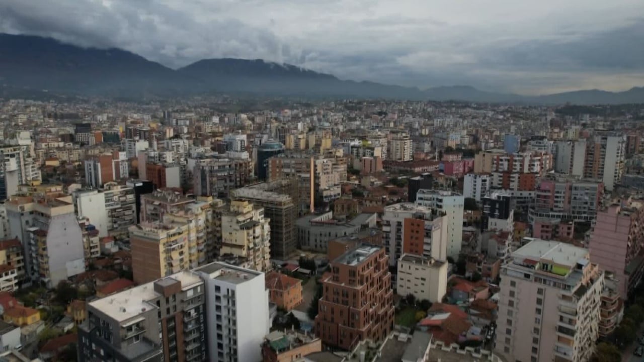 Banesat u shtrenjtuan me 44.5 %/ BSH: U rrit kërkesa për kredi, bankat shtrënguan kushtet