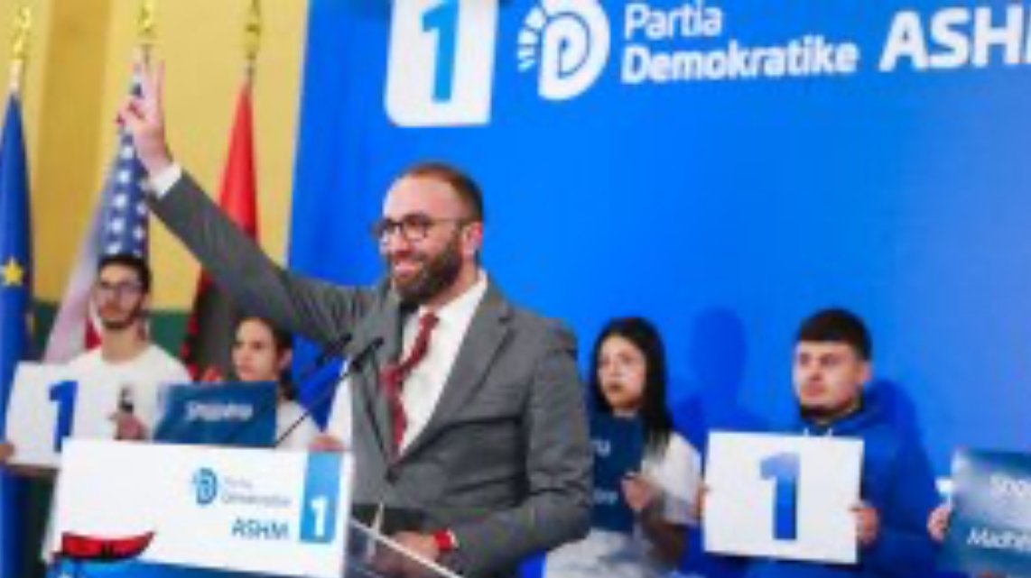 Bardhi: T’i japim fund të keqes që sundon prej 12 vitesh!Në prezantimin e kandidatëve për deputet të PD në Lushnjë