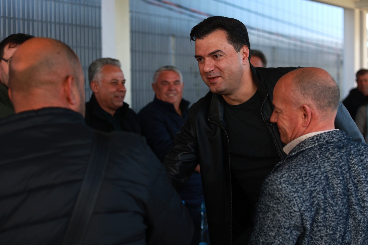 Basha: Pa zgjidhur çështjen e pronës, Shqipëria mbetet një ekonomi primitive. Programi i Koalicionit Euroatlantik i…