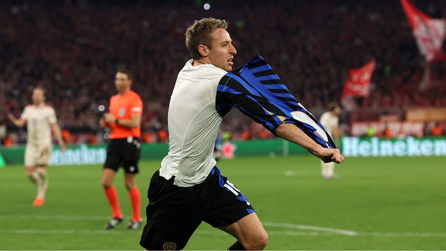 Bayern-Inter 1-2, Frattesi si Pandev më 2011. Goli i fitores në të njëjtin minutë dhe festimi “fotokopje”