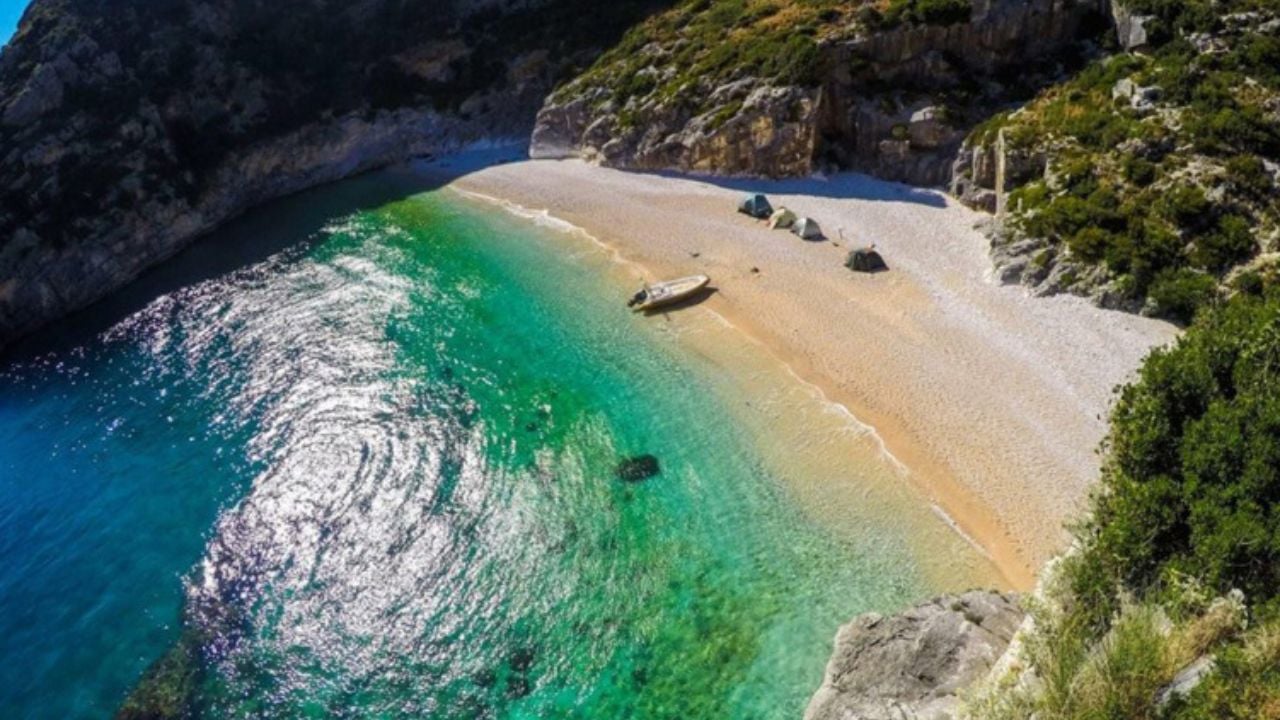 BBC sugjeron nëntë vende për t’u parë në 2025, në listë edhe Shqipëria: Ideale për plazh dhe eksplorim