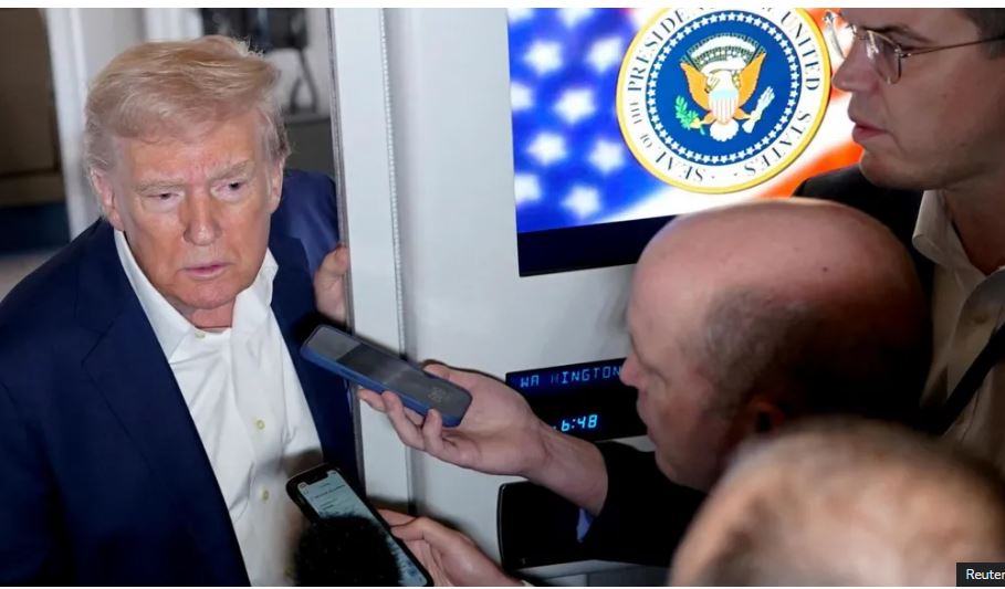 BBC: Trump përjashtoi smartfonët dhe kompjuterët nga tarifat! Si ndikohen konsumatorët nga ky vendim