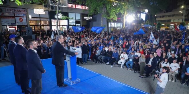 Berisha: Kongresi i PPE votoi rezolutën në të cilën PD-së i jepet mbështetja më e fuqishme!