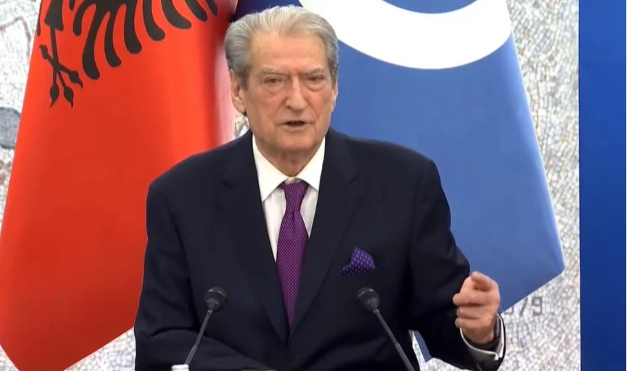 Berisha: Mbështetje turizmit, pas 11 majit do të mbulojmë pagat e punonjësve jashtë sezonit