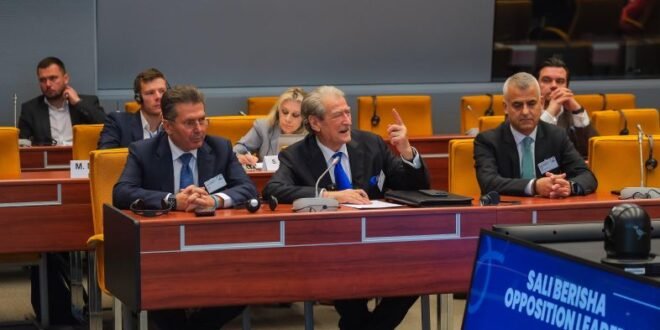 Berisha në Strasburg: Edi Rama ka bllokuar Tik-Tokun dhe ka instaluar pajisje DPI për të kontrolluar internetin