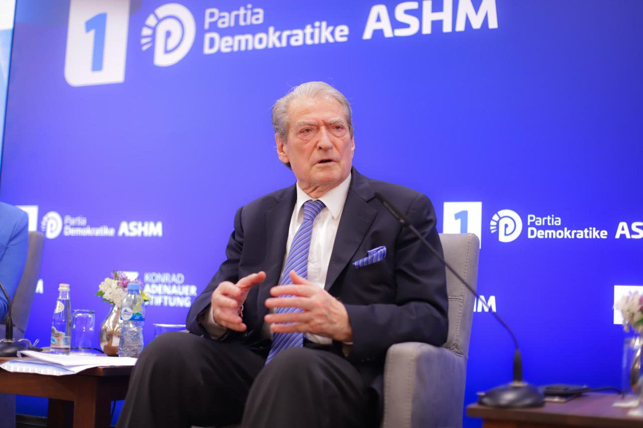 Berisha prezanton programin e PD-së për sportin: Do të dyfishojmë buxhetin! Ligji do t’i japë përgjigje të rreptë edhe pazareve për shitje dhe blerje të ndeshjeve!