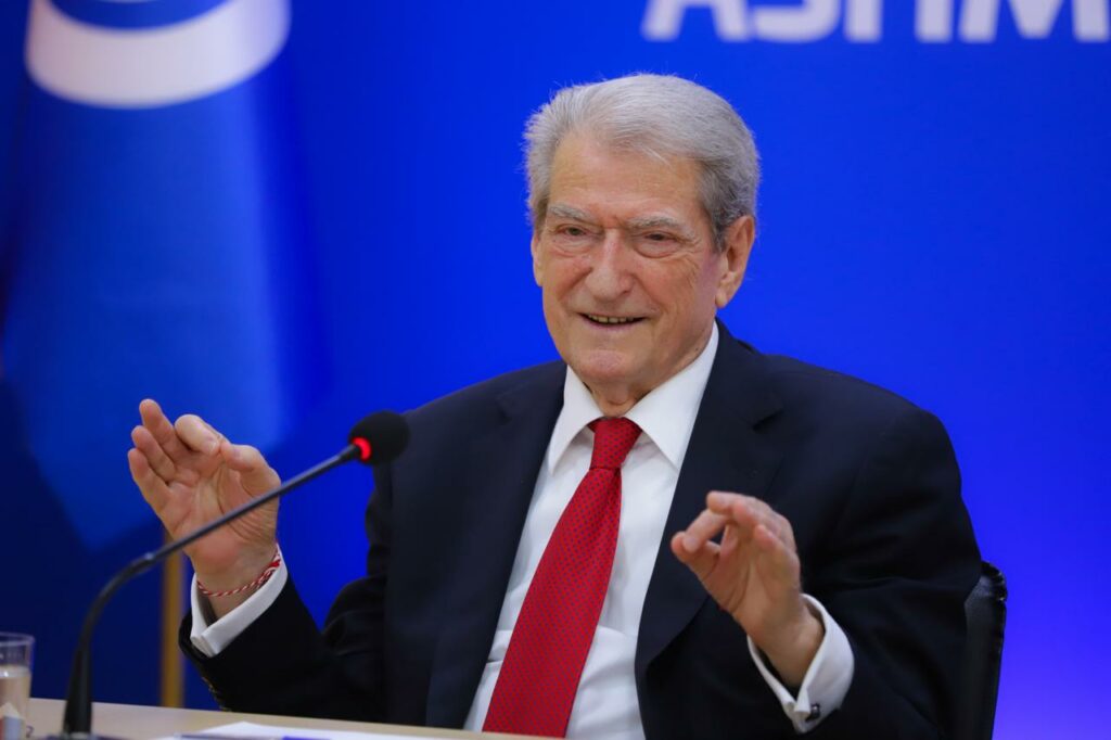 Berisha sulmon Ramën: Nuditeti për vota, shkelje e kodit moral dhe ligjor