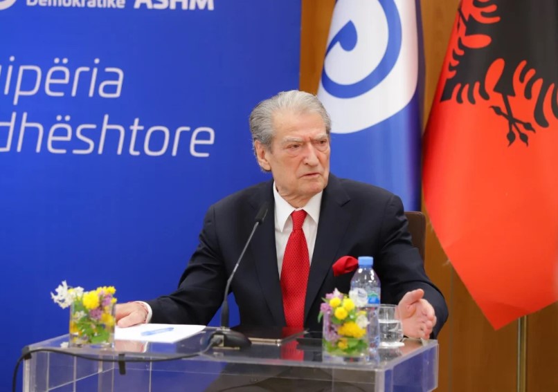 Berisha takim me personat me aftësi ndryshe: Do të trajtoheni me minimumin jetik!