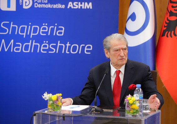 Berisha takon personat me aftësi ndryshe: Do bëjmë gjithçka për rehabilitimin tuaj