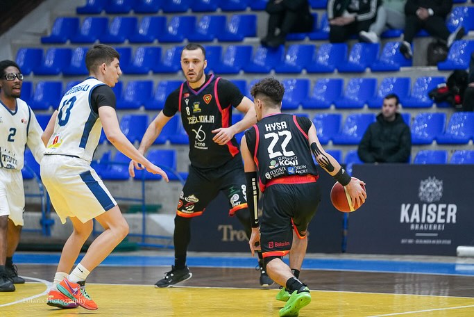 Besëlidhja “shpartallon” Teutën në finalen e parë play off, fitore me dyfishin e pikëve