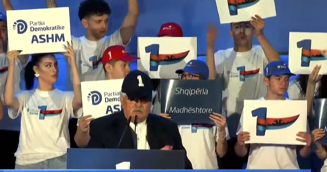 Brok: Sali Berisha ka çuar Shqipërinë drejt NATO-s, tani do ta çojë drejt BE-së