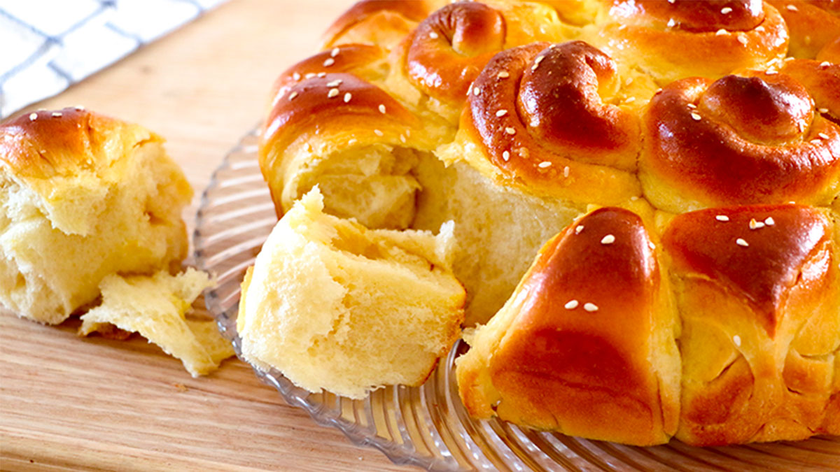 Bukë me Qiqra – Shija e Traditës në Tryezë