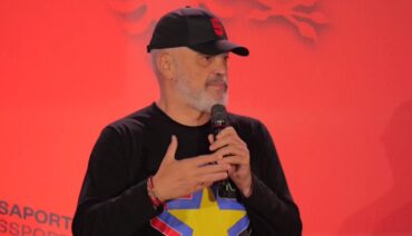 “Ca lidhje ka Tirana me kënetën?”, Rama i kujton Berishës të shkuarën: Nëse kërkoni në Youtube fjalët Gërdec, 21 janar…