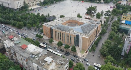 “Cene” në historik, rriten kërkesat për kredi, shtohen refuzimet nga bankat