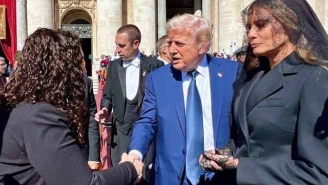 Ceremonia e lamtumirës së Papa Françeskut, Presidentja Vjosa Osmani takohet me Trump