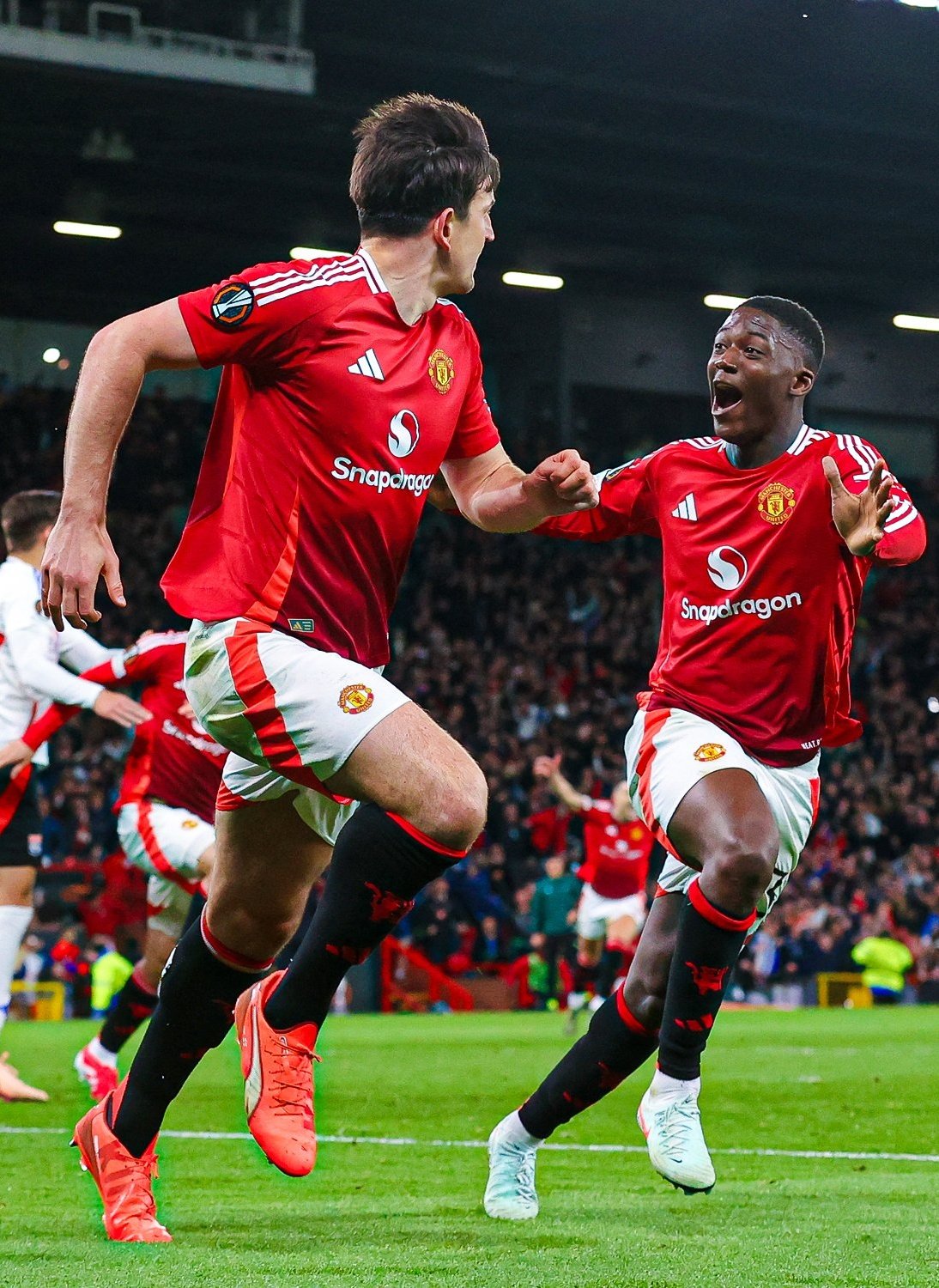 Çmenduria e futbollit modern ndodh në Mançester