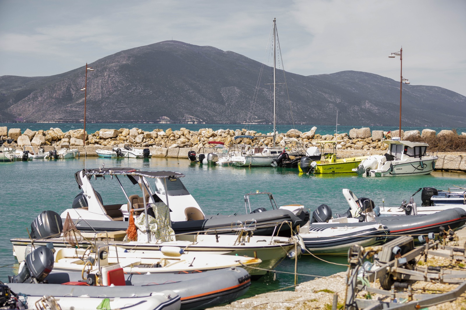 Çuçi takim me peshkatarët artizanalë: Port i ri për Orikumin. Vlora destinacion turizmi në Mesdhe shpërblen edhe punën e peshkatarëve