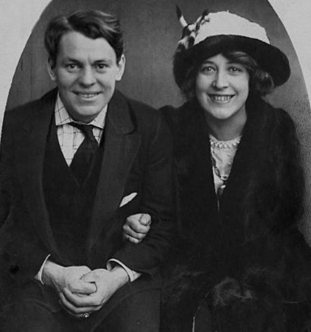 Dagens Press (1921) / Moisiu nëpërmjet syve të gruas së tij, Johanna Terwin : Duhet të kujdesem dhe të organizoj gjithçka për të…