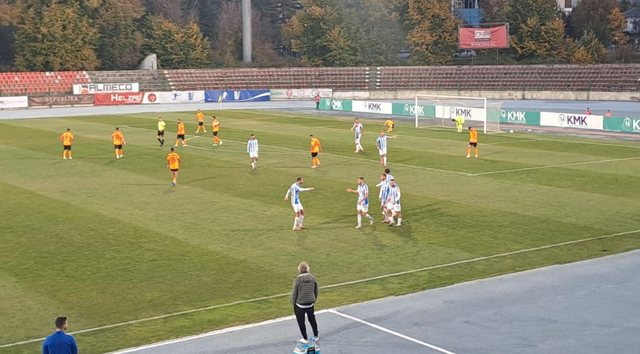 Debate të ashpra brenda klubit të Superiores, skuadra nuk stërvitet, ja çfarë pritet të ndodhi