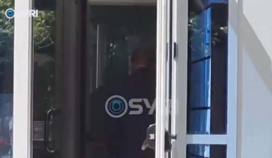 Del nga SPAK/ Kreu i ujësjellësit Elbasan u mor në pyetje për 3 orë