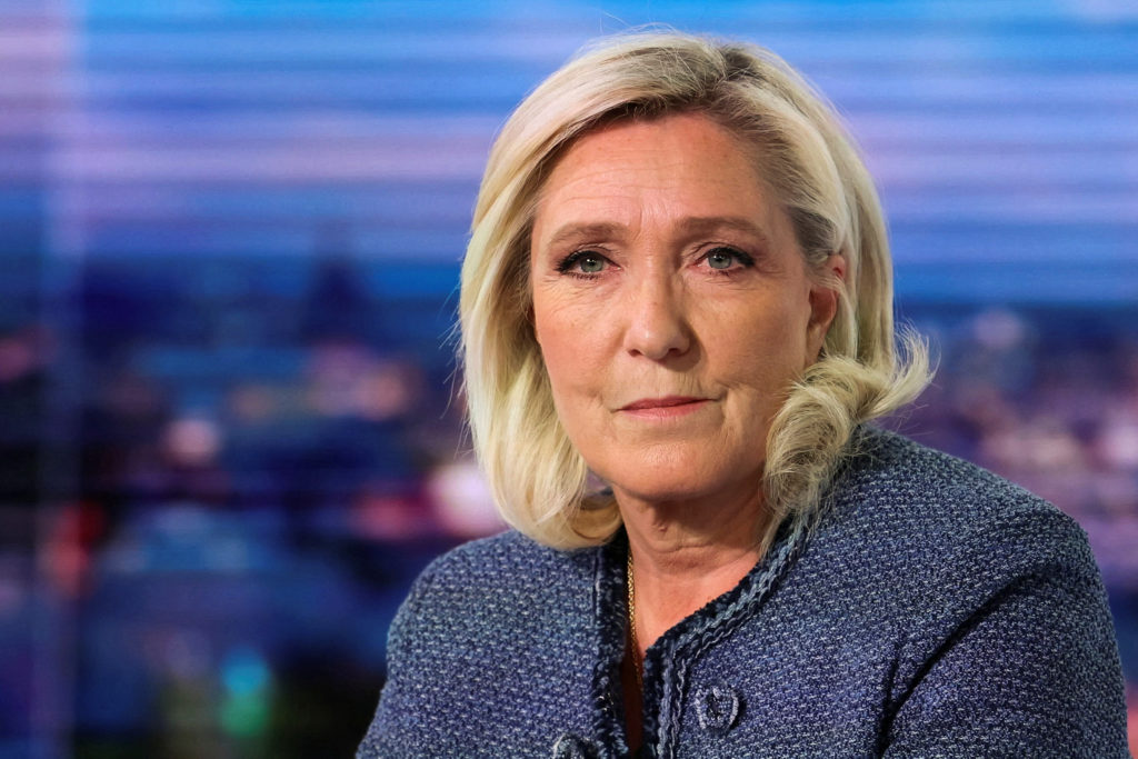 “Dënimi im është politik”, Le Pen: Nuk më eliminojnë dot, do ndjek çdo rrugë ligjore