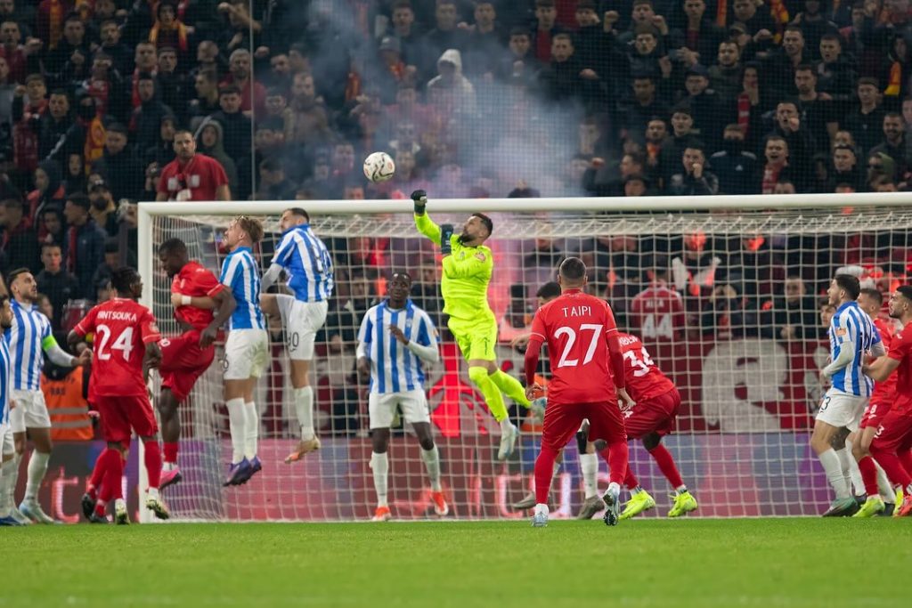 Derbi i madh i fundit i sezonit, Partizani dhe Tirana përballen sonte për objektiva krejt të kundërt