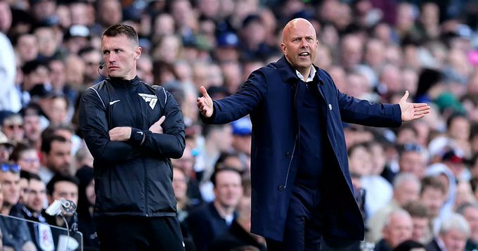 Derbi i Mançesterit pa fitues, Liverpul thyhet në Londër