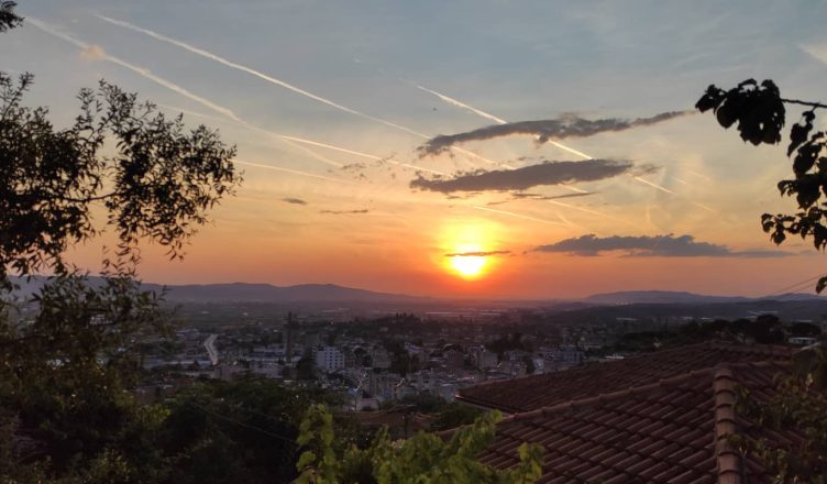 Deri të mërkurën kemi rritje të temperaturave, çfarë pritet të ndodhë me motin pjesën e dytë të javës