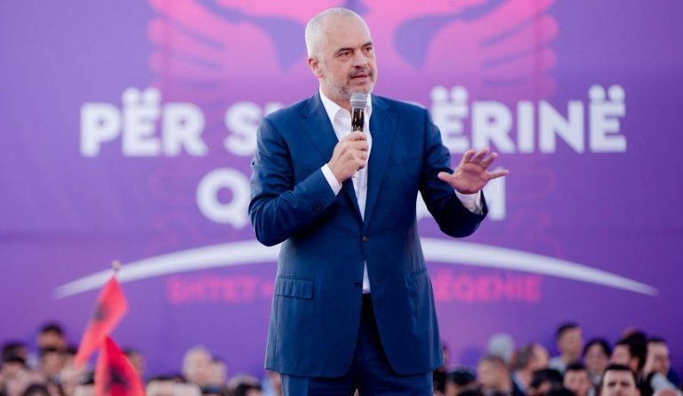 Detaje nga çelja e fushatës së PS/ Priten fjalime nga drejtuesit e 12 qarqeve, ‘pika kulmuese’ me kryeministrin Rama