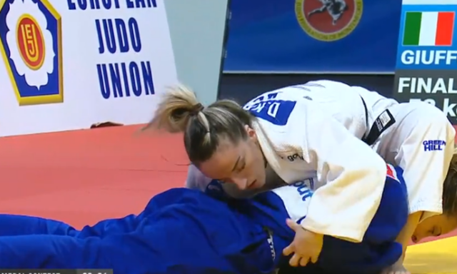 Distria Krasniqi shpallet kampione e Evropës në xhudo, fiton medalje të artë në Podgoricë