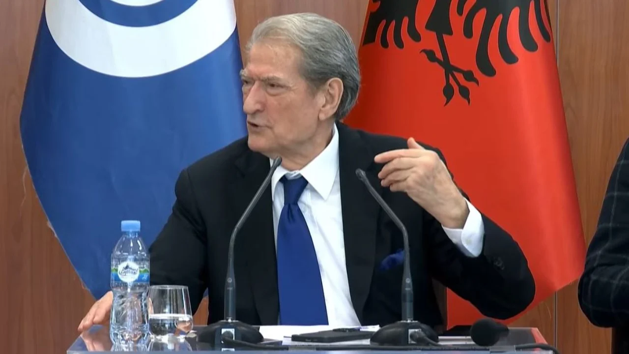 “Do 4-5 fishojmë subvencionin për fermerët”, Berisha: Sektori i bimëve mjekësore këto vitet e fundit u godit nga narko euro!