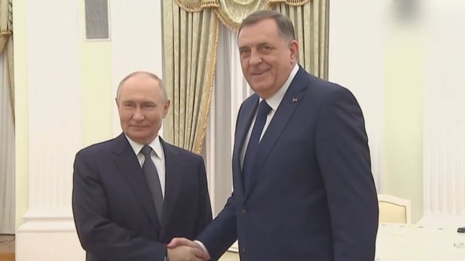 Dodik takon Putinin: Ai do të na mbrojë nga ndërkombëtarët