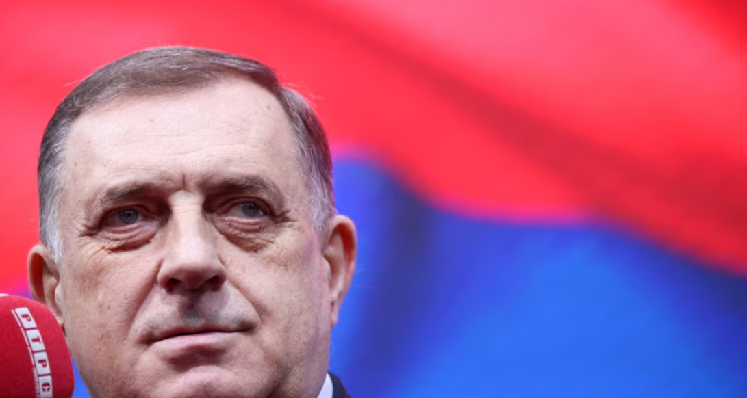Dodik: Vuçiç më njoftoi se INTERPOL-i s’ka pranuar të lëshojë fletarrestime ndaj meje dhe Stevandiçit