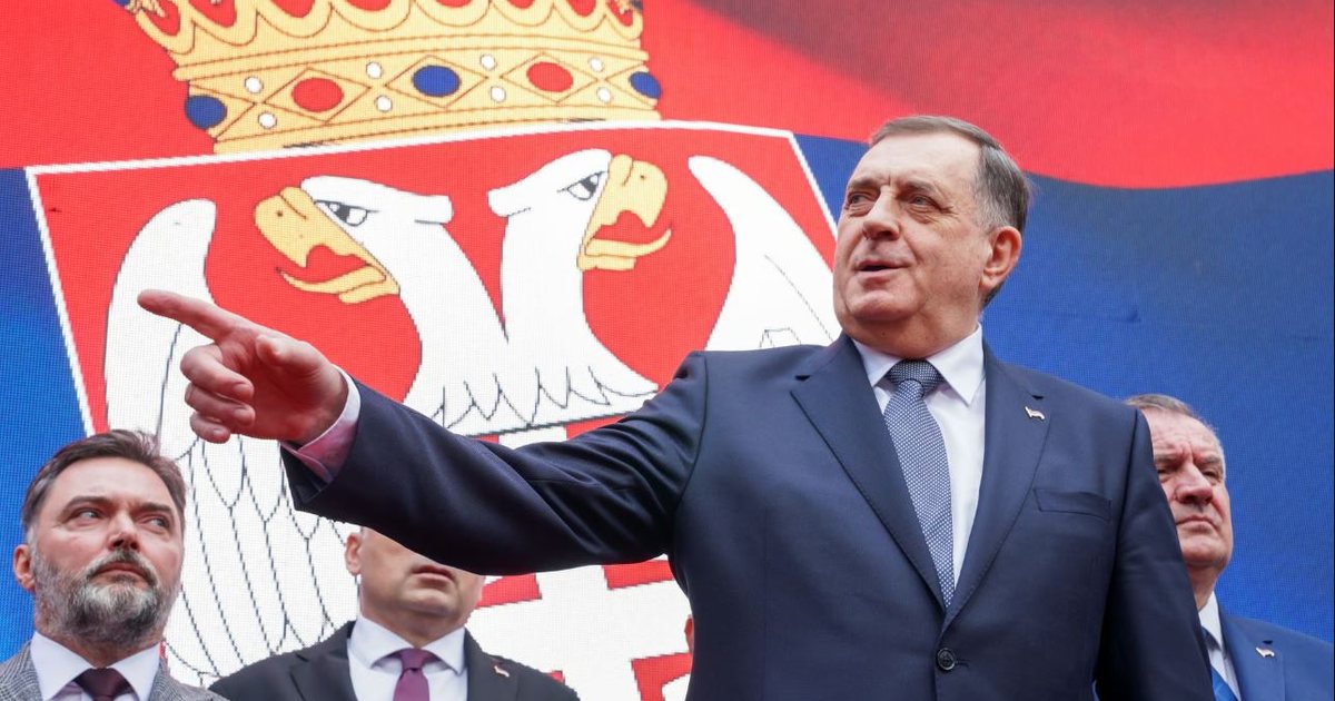 Dodik: Vuçiç më tha se INTERPOL-i s’ka pranuar të lëshojë fletarrestime ndaj meje dhe Stevandiçit