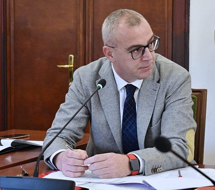 “Drejtësia e re dhe SPAK vranë frikën”, Pëllumbi: PD me fytyra të njëjta, janë grupuar si në burg dhe nuk përballen me qytetarët