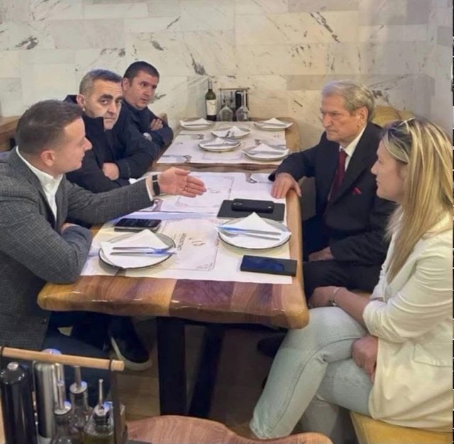 “E kapëm me 8 armë dhe pasaportë false”, rekordet e vetë Interpol Athinës për eurodeputetin Fredi Beleri