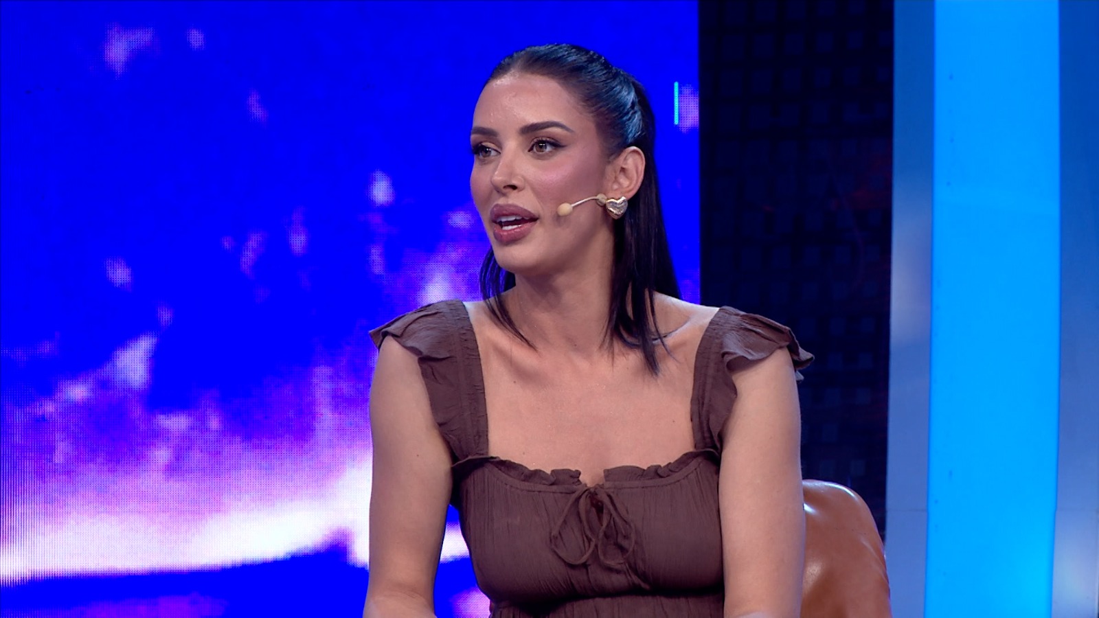 E la i dashuri LIVE në Ferma VIP, Danela habit me deklaratën: Kush ma dërgoi atë letër