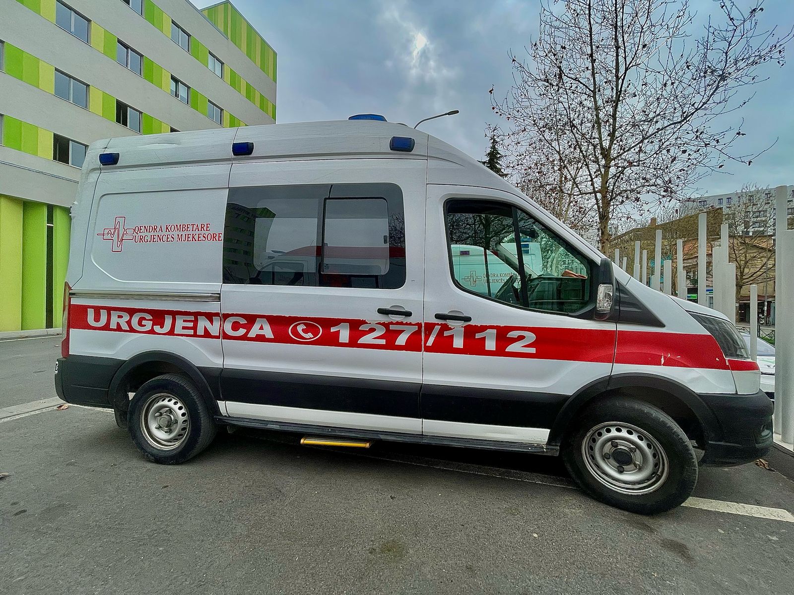 E rëndë në Tiranë/ Një person gjendet i pajetë në rrugë, ja çfarë dyshohet (Emri)