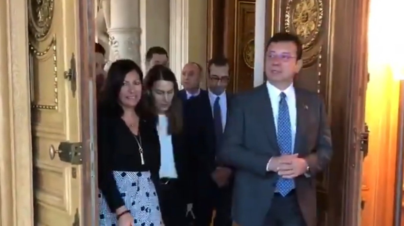 Ekrem Imamoglu shpallet qytetar nderi i Parisit: Simbol i vlerave demokratike