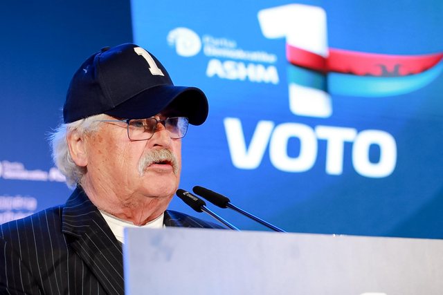 Elmar Brok nga Kavaja: Koha për të larguar Ramën, fuqia e demokracisë do të fitojë më 11 maj