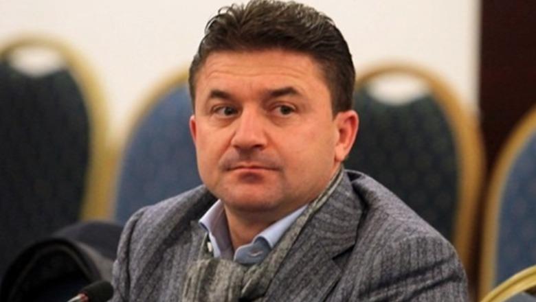 Elvis Roshi kërkon votën për PD, kushëriri i tij garon në aleancën e Shqipërisë madhështore të Berishës