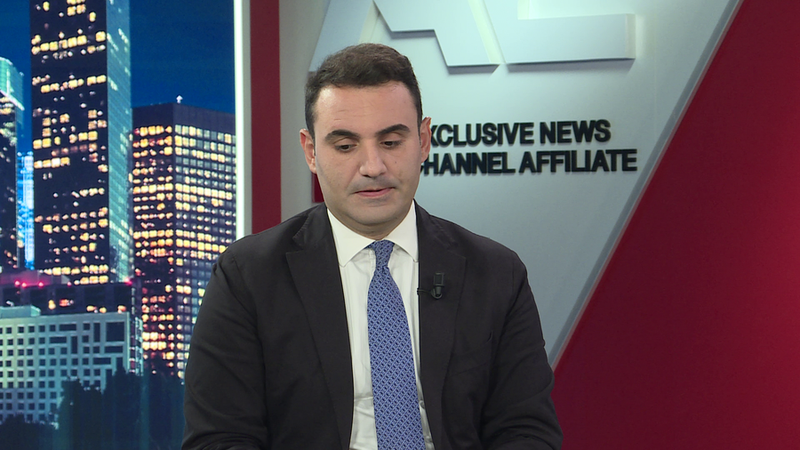 Elvis Roshi në fushatë për PD? Belind Këlliçi: Lufta e klasave ka mbaruar në 1990-n